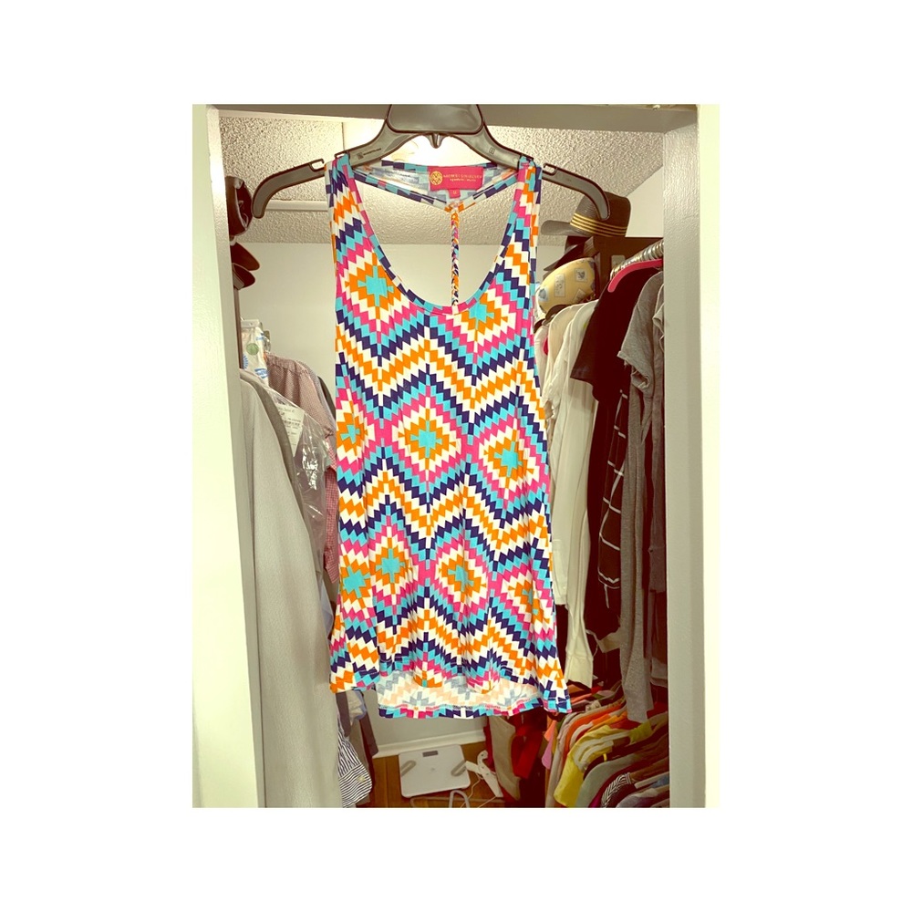 Bright tank